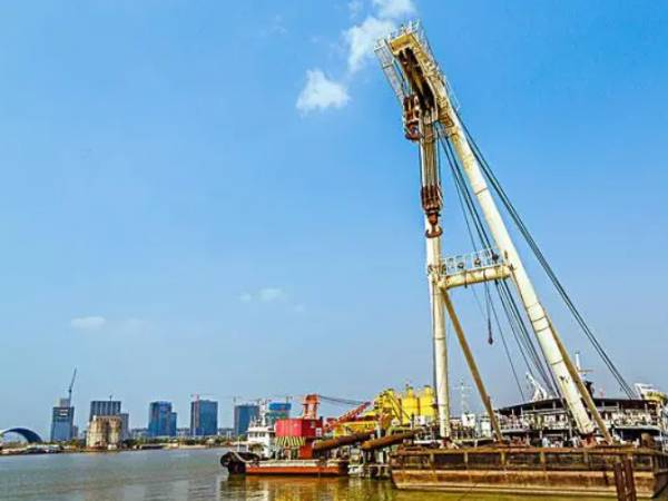 海面漂浮平臺是什么類型的海洋工程設(shè)施？